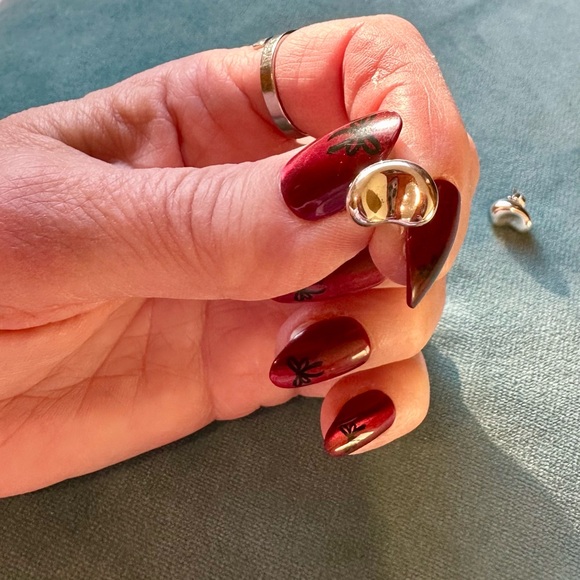 Tiffany Genuine Elsa Peretti Silver Bean 16” Necklace and Earrings - Picture 6 of 10